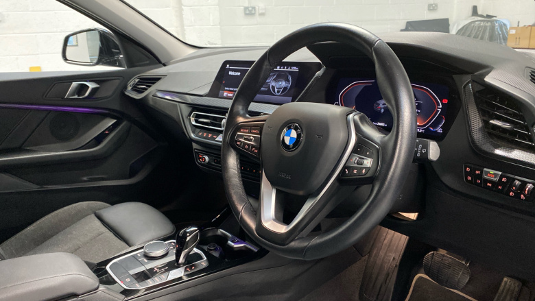 BMW 1 Series 118i Sport 5dr Step Auto Petrol Hatchback